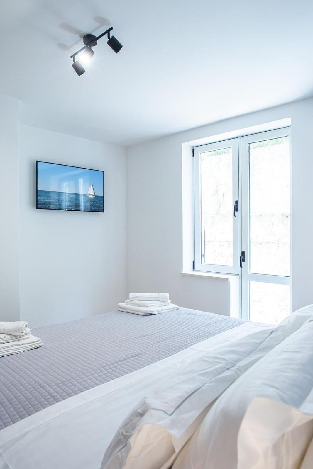 Three Bedroom Apartment With Old Town View - Orlanda'S Apartment Дубровник Екстер'єр фото